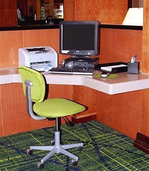 Fairfield Inn&suites By Marriott Airport Hotel