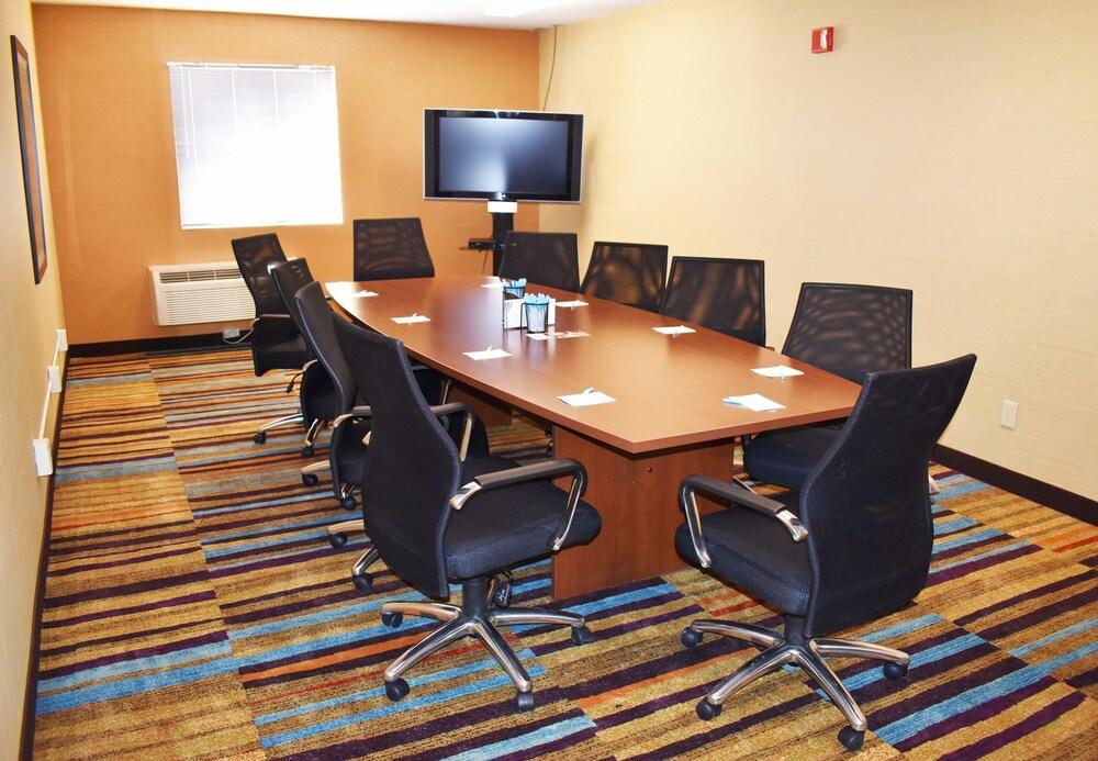 Hotel Fairfield & By Marriott Airport Albuquerque