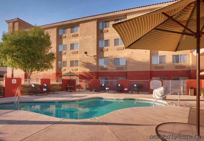 Fairfield & By Marriott Airport Hotel 3*
