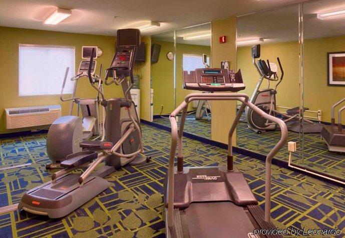 Hotel Fairfield & By Marriott Airport 3*